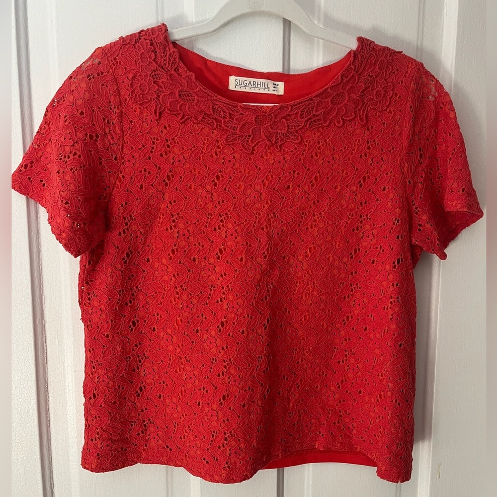 Sugarhill Boutique Salmon Red Floral Lace Crochet Embroidered Women's Crop Top